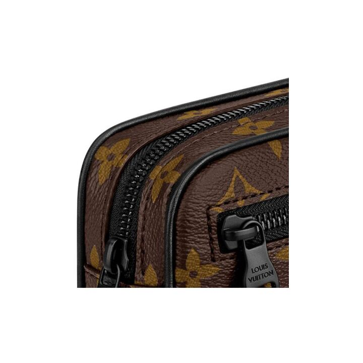 LOUIS VUITTON Pochette Volga 老花满印拉链开合 织物拼帆布 手腕包手拿包 男款 棕色
