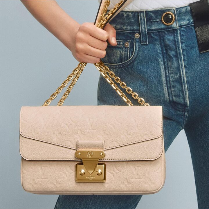 LOUIS VUITTON Marceau  标志性S-lock锁扣链条 压纹粒面牛皮革 单肩斜挎包 女款 奶白色