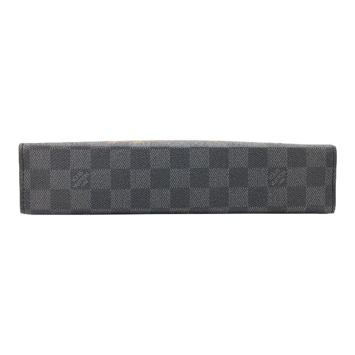 LOUIS VUITTON Pochette Voyage MM 老虎图案棋盘格纹护照印章风格老花 帆布拼牛皮饰边 盥洗包洗漱包手拿包 中号 男款 灰黑色