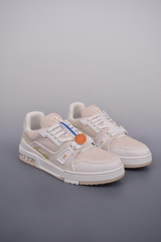 i1701593955 6737 6 535x800 - LV Trainer 限定联名
