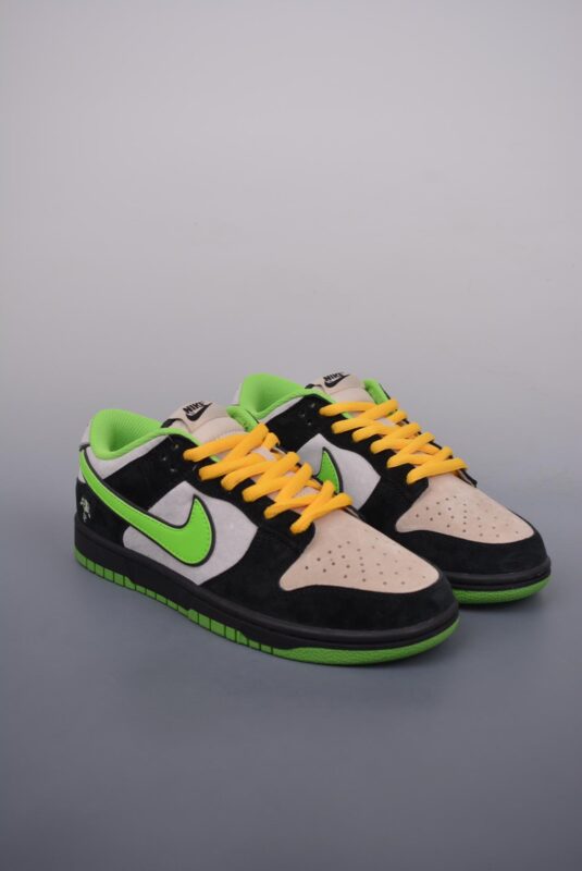 运动鞋, SB Dunk Low, Nike SB Dunk Low, Nike, Dunk Low, Dunk - Nike SB Dunk Low 飞天小女警 纯原大厂出品 独家版型蒸餾加工 电绣工艺 皮料切割干净无任何毛边 细节完美 官方货号：GP5532 061J