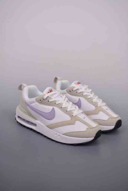 运动鞋, 跑鞋, 慢跑鞋, Nike Air Max Dawn, Nike - 品牌：NIKE
系列：Air Max Dawn 黎明系列
鞋子类型：低帮气垫百搭休闲运动慢跑鞋
货号：DC4068 100CF